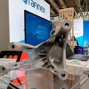 Das luxemburger Software-Unternehmen Rafinex hat seine KI-gestützte Topologieoptimierungs-Software Möbius vorgestellt. Die SaaS-Anwendung nutzt stochastische Optimierungsalgorithmen, die schnell zu robusten und langlebigen Designs führen.(Bild:  D.Quitter - VCG)