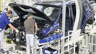 Die Diskussion über die US Zölle sowie die Nachwehen von WLTP drücken auf die Stimmung der deutschen Zuliefererindustrie. (VW)