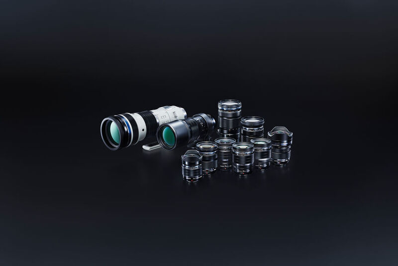 Die Kamera ist mit der gesamten Palette an professionellen Micro-Four-Thirds-Objektiven und Zubehör von Olympus kompatibel.  (Olympus)