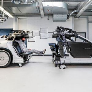 Package Functioning Model des Porsche Taycan Cross Turismo.