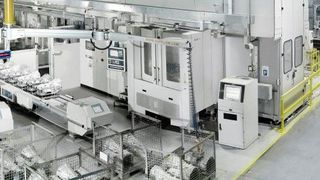 Digitaler Pionier: Die Gebr. Heller Maschinenfabrik geht Industrie 4.0 bereits seit 2010 in einem separaten Entwicklungsbereich an (im Bild ein Blick in eine vernetzte Produktion bei einem Kunden). (Bild: Heller)