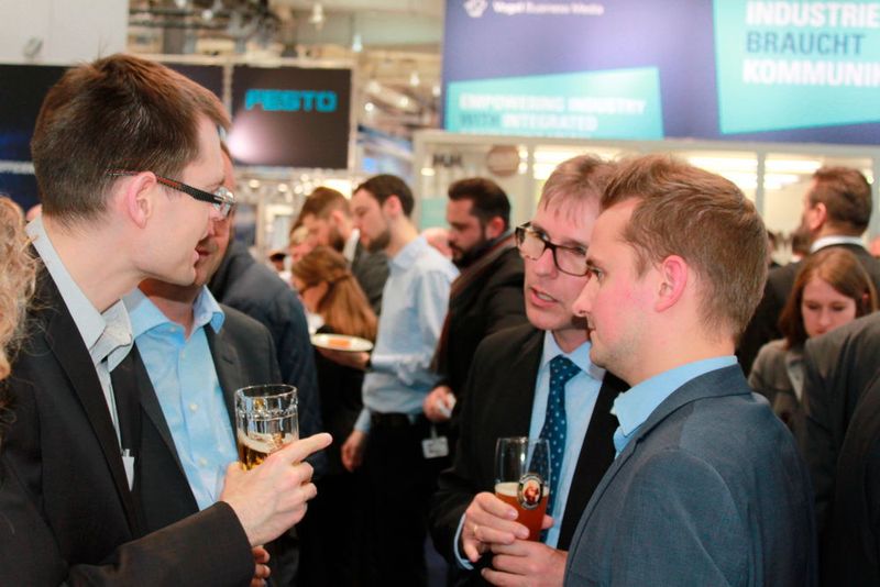 Impressionen von der Standparty der Vogel Business Media. (Konstruktionspraxis)