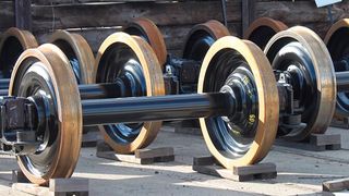 Das Statistische Bundesamt (Destatis) vergleicht die Auftragslage im März 2023 hier mit dem Vormonat und dem letzten Jahr, was das verarbeitende Gewerbe betrifft. Leider verzeichnet man ein Minus von fast 8 Prozent. Unter anderem im Schienenfahrzeugbau ging es abwärts. (Bild: SFW)