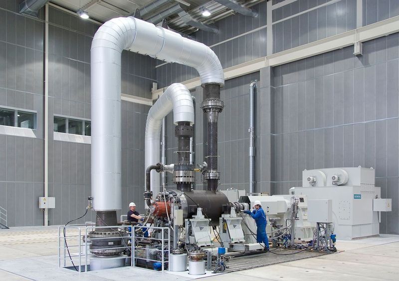 Im Prüffeld von KSB in Frankenthal können Kraftwerkspumpen vor Ort getestet werden. (Bild: KSB)