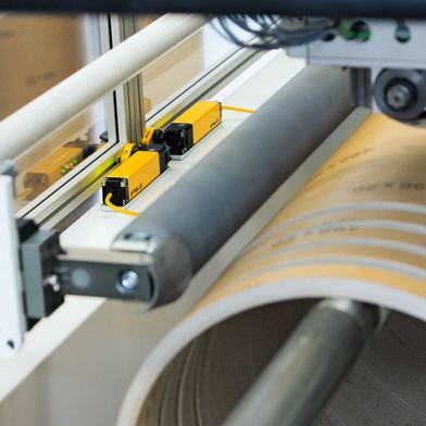 For the safeguarding of protective doors with interlocking switches, ISO 14119 defines the design principles. Now there will be a new version of the standard. (Image:Pilz GmbH & Co. KG)