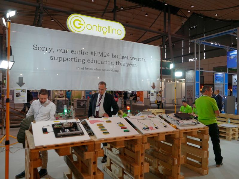 Natürlich gab es in diesem Jahr auch wieder außergewöhnliche Standkonzepte zu sehen, wie etwa hier bei Controllino.  (Bild: Sandro Kipar/VCG)