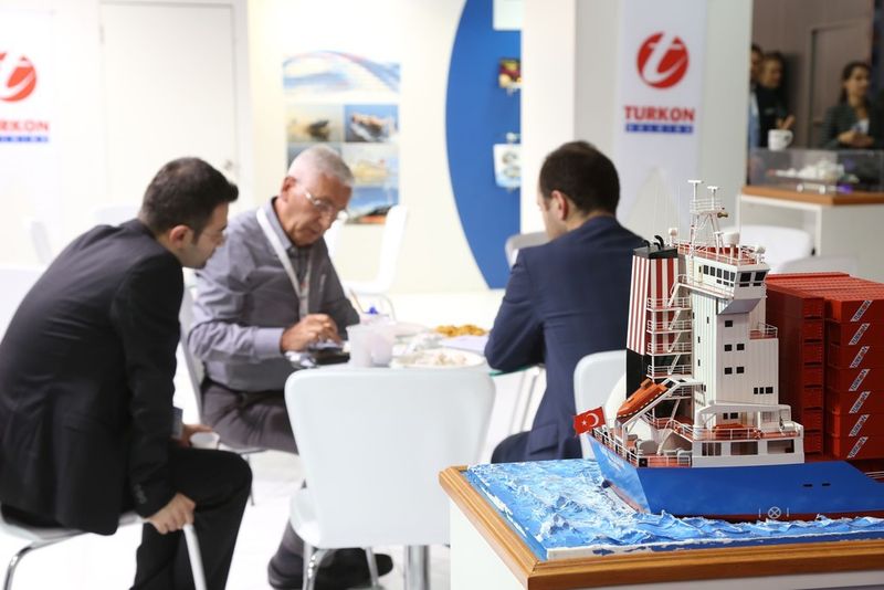 Impressionen von der SMM 2014: 50.000 Fachbesucher lockte die maritime Wirtschaft vom 9. bis 12. September 2014 nach Hamburg. (HMC/Stephan Wallocha)