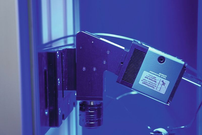 Das BlueEye ist die erste „echte“ Hyperspektralkamera für den UV-Bereich und deckt den Wellenlängenbereich von 220 bis 380nm ab.(Bild:  Inno-spec GmbH)
