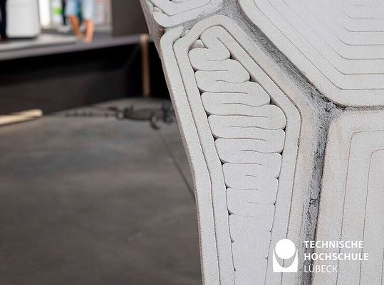 Nahaufnahme der 3D gedruckten Betonsteine. (Bild:  TH Lübeck)