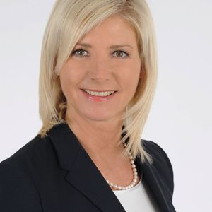 Das Polleninformationsnetzwerk ist ein Gemeinschaftsprojekt von Ulrike Scharf, Staatsministerin für Umwelt und Verbraucherschutz, und ...