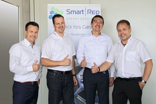 Vertreter von SmartRep und LPKF freuen sich über die Vereinbarung zur Kooperation Vertreter von SmartRep und LPKF freuen sich über die Vereinbarung zur Kooperation