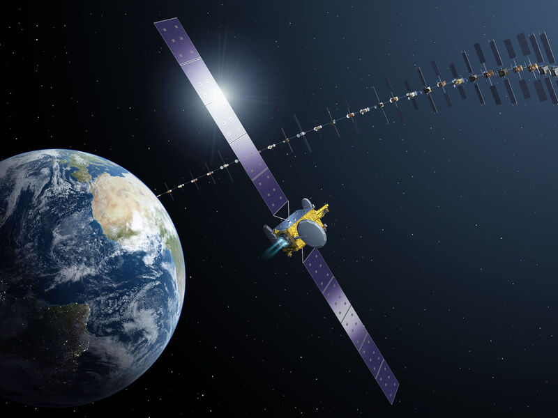 Der Satellit Electra mit Elektroantrieb (Bild: ESA)