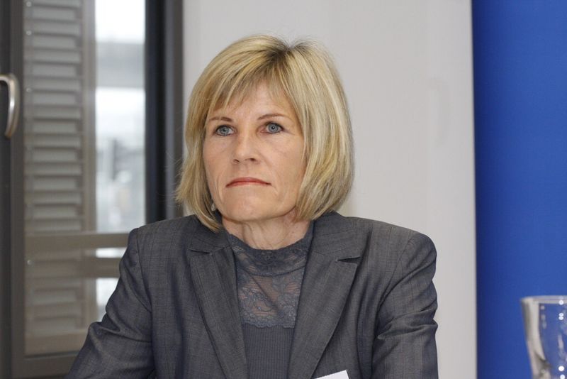 Eva Jaisli, CEO Swiss Tool, zeigte eindrücklich auf, wie man mit perfekter Produktion und Qualität hochwertige Schweizer Produkte weltweit vertreiben kann. (Bild: Matthias Böhm/SMM)