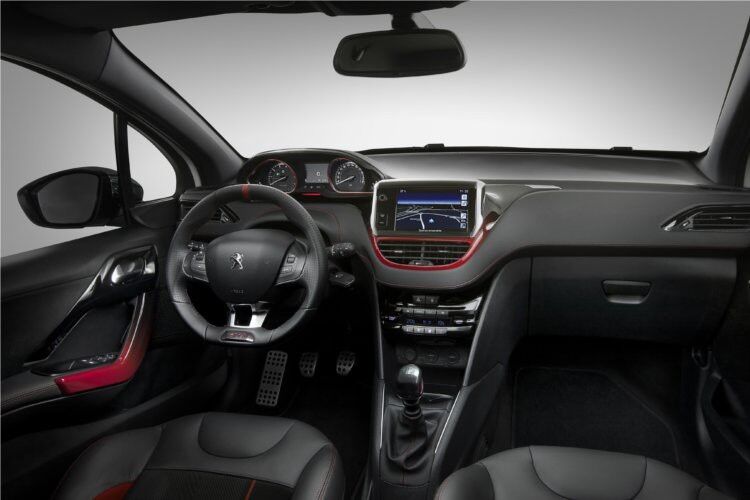 Im Innenraum sollen satinierter Chrom und farbige Ziernähte an den 205 GTI erinnern. (Peugeot)
