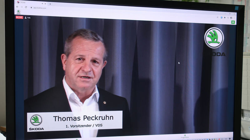 Thomas Peckruhn sprach in seiner Funktion als Präsident des Verbands der Skoda-Vertragspartner per Video-Konferenz zu den zugeschalteten rund 160 Mitgliedern des VDS. (Bild: Grimm/»kfz-betrieb«)