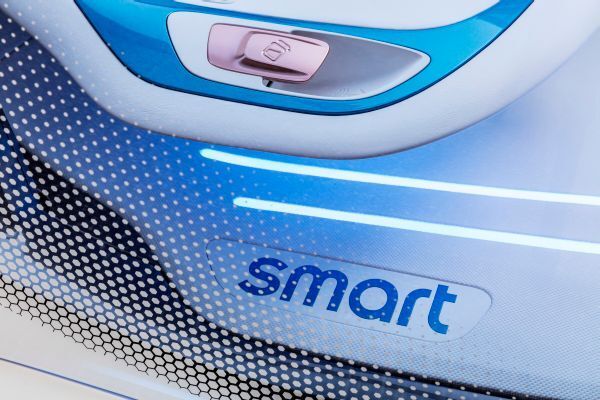 Das autonome Konzeptfahrzeug smart vision EQ fortwo: So sieht das Carsharing der Zukunft aus.  (Daimler)