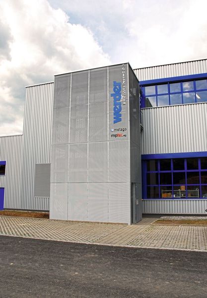 Das Firmengebäude der Samuel Werder AG Feinwerktechnik: 2007 erbaut und im Jahr 2014 erweitert. (Werder Feinwerktechnik)