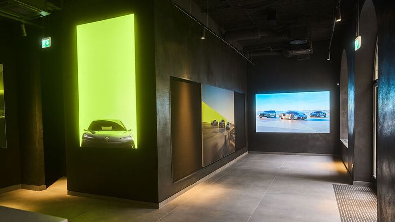 Nicht fehlen dürfen im Flagship-Store digitale Elemente.  (Bild: Monti Luger)