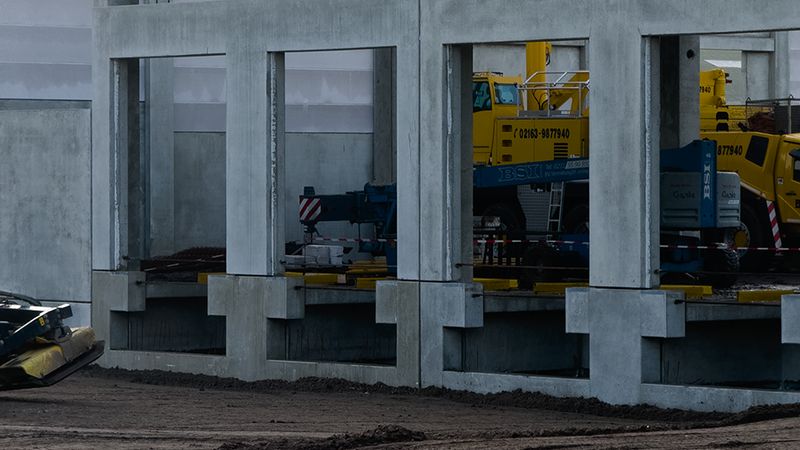 Fundament mit Wandelementen auf der Baustelle. (Bild: PGG Gerstner)