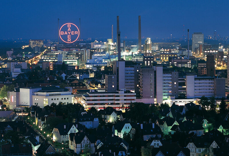 Sunset in Leverkusen? Bayer plans to divest its Material Science business, that focusses mainly on polymers and polymer technologies. (Picture: Bayer AG)