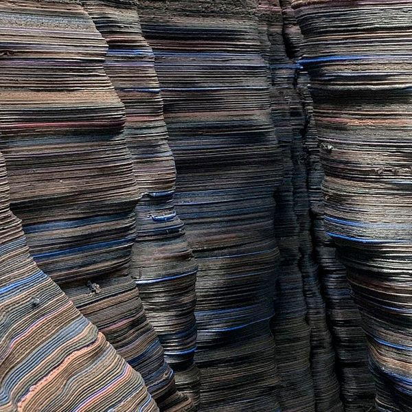 Die virtuell erzeugten Cyber-Skulpturen isländischer Felsformationen werden mit Robotic FDM  in reale Objekte zurückverwandelt.  (Bild: FIT Additive Manufacturing Group)