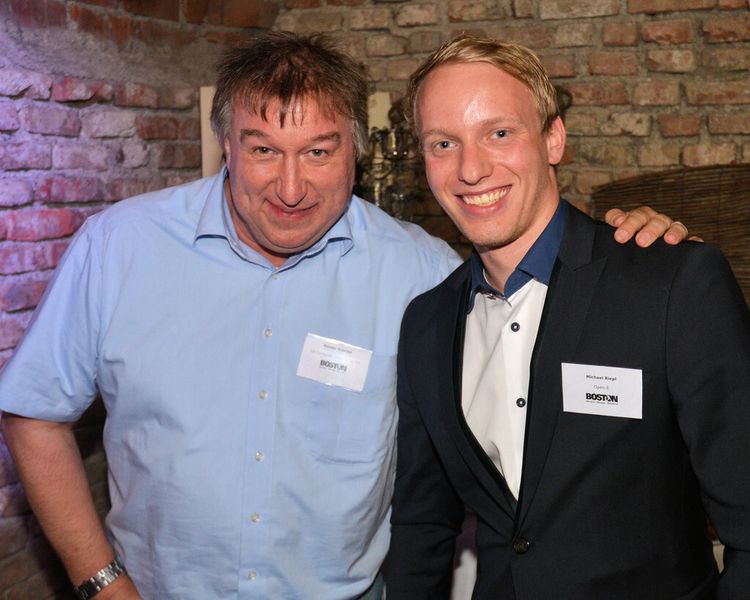 Infrastruktur-Experten unter sich: Roman Klamke (LS Computer) und Michael Riepl (Open-E) (Bild: IT-BUSINESS)
