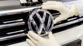 Im September 2015 war die Prüfstandserkennung von VW ans Licht gekommen. (Volkswagen)