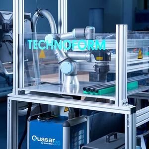 Der Mobil-Mark Quasar kann mit einem Roboter kombiniert werden und somit automatisiert zum Einsatz kommen. 