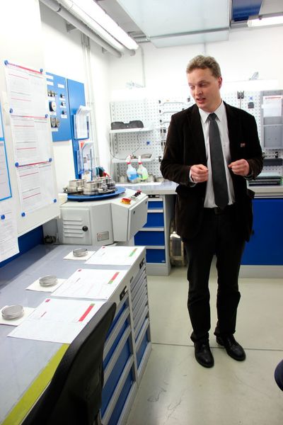 Werksführung bei der Leser GmbH & Co. KG in Hohenwestedt im Rahmen der Nortec-Pressetour. (Bild: Horn)