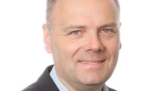 Peter Lorenzen, Leiter Digitalisierung und Handelssysteme bei Skoda Deutschland, zeigt beim Mobile.de-Weckruf 2018 am 22. November in Würzburg auf, auf welche Stellschrauben Autohäuser im Onlinebusiness die Aufmerksamkeit richten können, um erfolgreicher zu arbeiten. (Bild: Skoda)