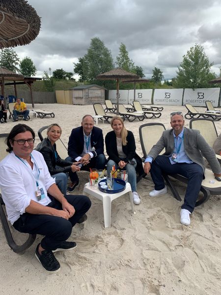 Auch diese Runde hat ihren Spaß. (Bild: IT-BUSINESS)