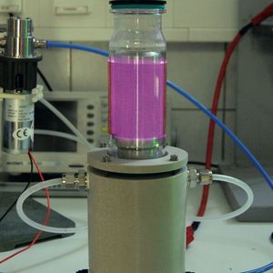 Offener Plasmareaktor zur Wasserreinigung