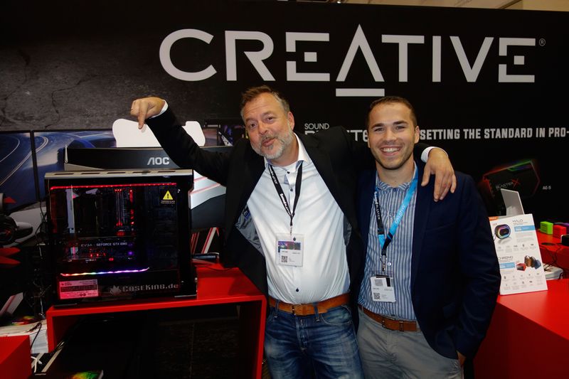 (l.) Joe Weiss und Christopher Hofmann, CREATIVE, wissen, was die Gamer brauchen. (Bild: IT-BUSINESS)