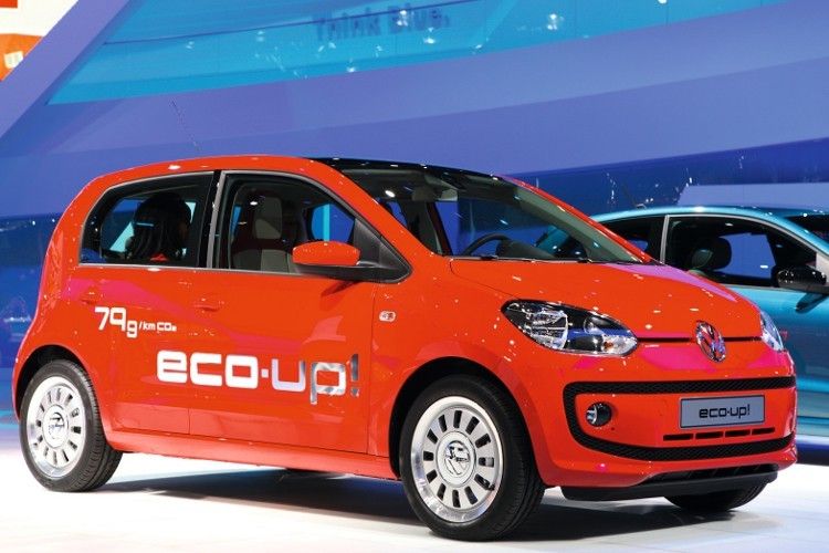 Die Marke mit dem größten Modellwachstum bei den Erdgasantrieben ist ohne Zweifel Volkswagen. Dank modularem Querbaukasten können die Wolfsburger inzwischen alle neuen Modelle mit dieser Antriebsalternative ausrüsten. Nach Informationen des englischen Online-Portals „Autocar“ soll auch der Polo 2015 einen Erdgasantrieb erhalten. Jetzt bereits lieferbar sind die Modelle Up,... (Foto: VW)