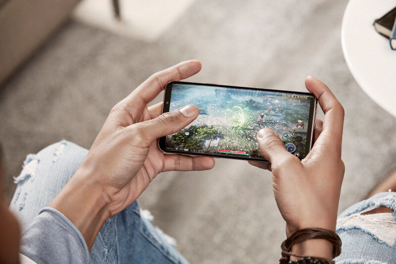 Das S9 hat ein 5.8-Zoll-Amoled-Display, das Plus-Modell einen 6,2-Zoll Bildschirm.  (Samsung)