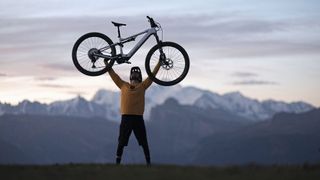 E-Mountainbikes unter 20 Kilogramm liegen derzeit im Trend. (Bild: www.flyer-bikes.com | pd-f)