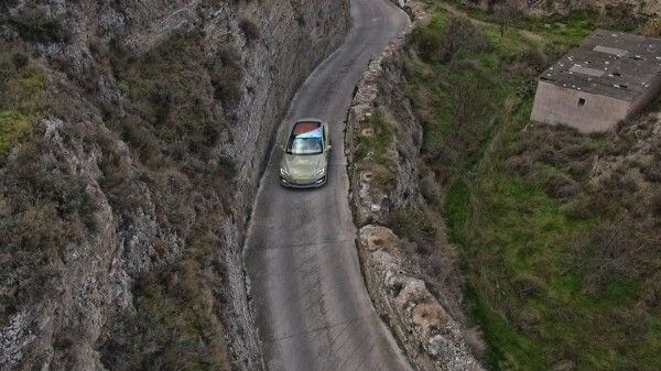 Mit dem vollelektrisch angetriebenen Konzeptfahrzeug „XchangE“ zeigt die Schweizer Ideenschmiede Rinspeed auf dem Genfer Auto-Salon die Zukunft des autonomen Fahrens.  (Rinspeed)