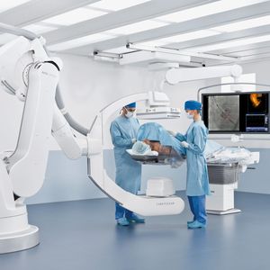 Roboterbasierte Röntgenbildgebung und Patientenpositionierung.
