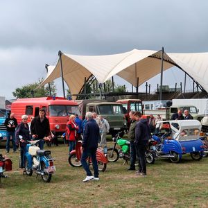 Krafträder – hier von Simson – spiel(t)en in der DDR und auf dem OMMMA eine bedeutende Rolle.(Bild:  Diehl)