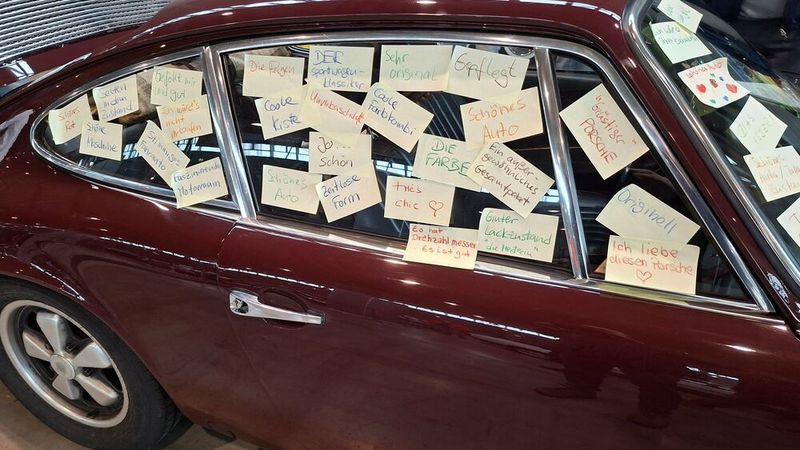 Da schaut man doch mal hin...und verweilt sogar ein bisschen. (Bild: Dominsky –  »kfz-betrieb«)