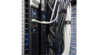 Rittal gibt Tipps: Darauf sollte man achten, wenn PDUs installiert werden. (Bild: Rittal)