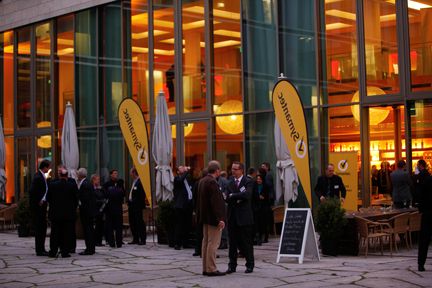 Frische Luft und neues Symantec-Logo am MACE in Unterföhring (Archiv: Vogel Business Media)