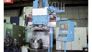 Versteigert wird unter anderem diese TOS-SKQ-8-CNC-Karusselldrehmaschine. Bild: Troostwijk (Archiv: Vogel Business Media)