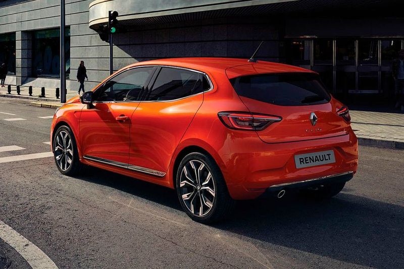 Gegenüber dem Vorgänger ist der Clio leicht geschrumpft, allerdings soll der Kofferraum mit fast 400 Litern für einen Kleinwagen ungewöhnlich groß ausfallen. (Renault)