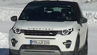 Der neue Land Rover Discovery Sport macht nicht nur auf Schnee eine gute Figur. (Foto: Mauritz)