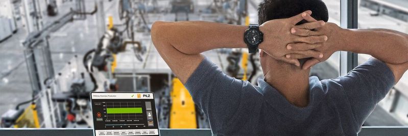 IO-Link ist jetzt einsetzbar für die funktionale Sicherheit: Das IO-Link Safety-Paket von Pilz ermöglicht die Integration funktionaler Sicherheit bis ins Feld.(Bild:  Sumith Nunkham/[Moment] via Getty Images, iStock.com/Chinnapong, Pilz GmbH & Co. KG)