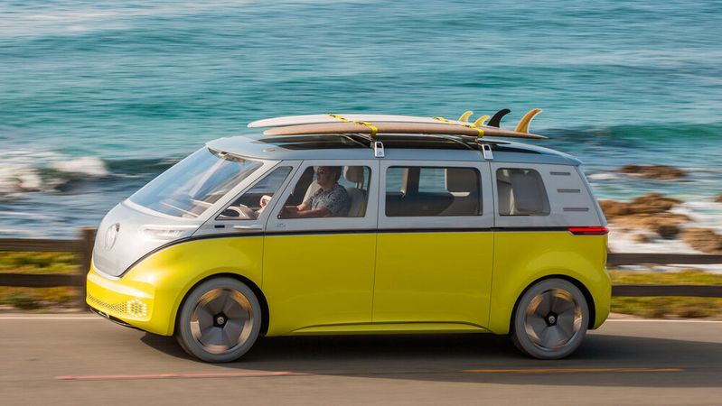 VW legt den Bulli neu auf - und zwar rein elektrisch und autonom.(Bild:  Volkswagen)
