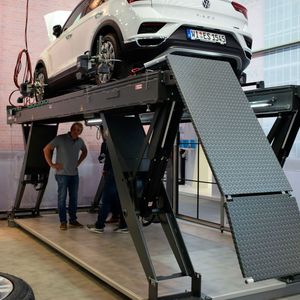 (Holz / »kfz-betrieb«)