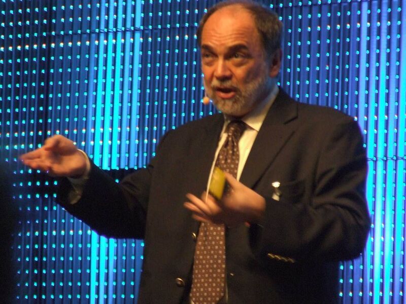 Dr. Joseph Reger, CTO von Fujitsu Technology Solutions, sorgte für eine unterhaltsame Keynote zum Thema 