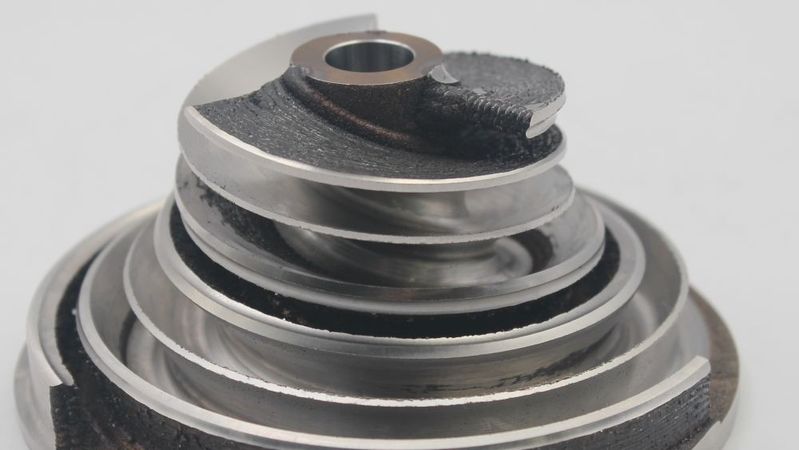Das Pumpenlaufrad entstand durch additive Fertigung mit anschließender spanender Bearbeitung.(Bild:  Open Mind Technologies)